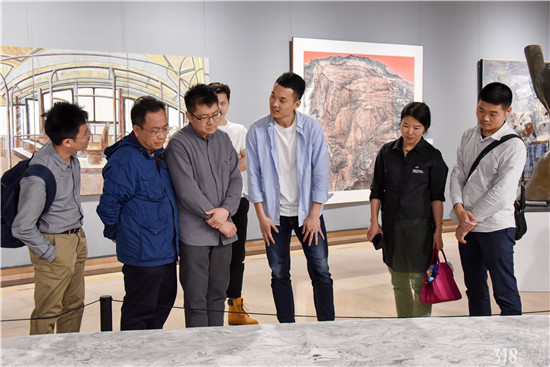 【318报道】“四十再励”深圳本土青年的艺术嘉年华，来玩~